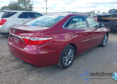 2015 Toyota Camry Se z USA, uszkodzony, nr VIN 4T1BF1FK5FU908463